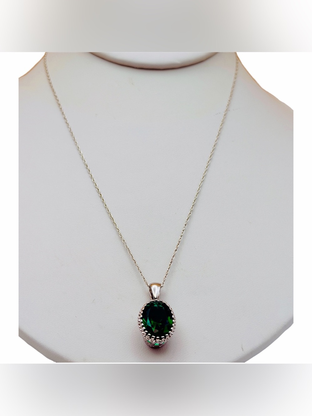 Chrome Diopside & Sterling Silver Oval Pendant 18” Necklace Dainty Formal